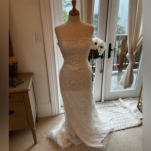 👗 Faviana Open Crisscross Back Strapless Ivory Floral Lace Wedding Dress👗